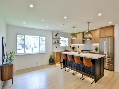 2737 Lorenzo Avenue, Costa Mesa, CA