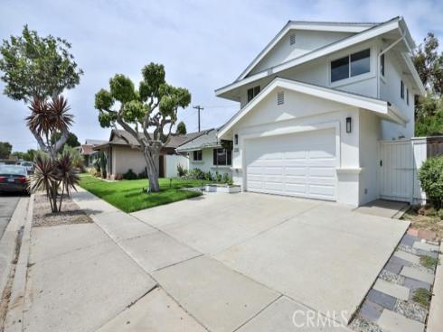 2737 Lorenzo Avenue, Costa Mesa, CA