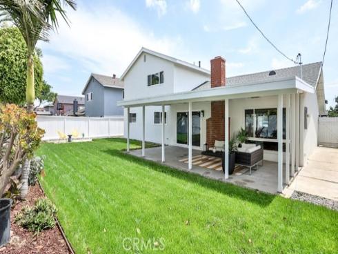 2737 Lorenzo Avenue, Costa Mesa, CA