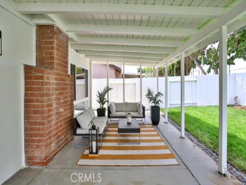 2737 Lorenzo Avenue, Costa Mesa, CA