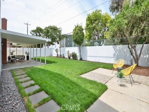 2737 Lorenzo Avenue, Costa Mesa, CA
