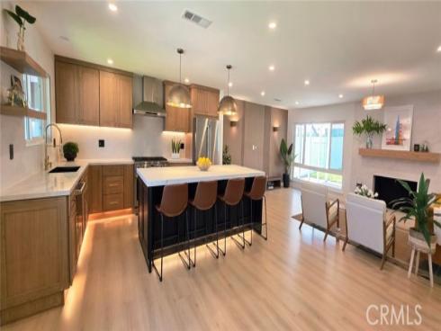 2737 Lorenzo Avenue, Costa Mesa, CA