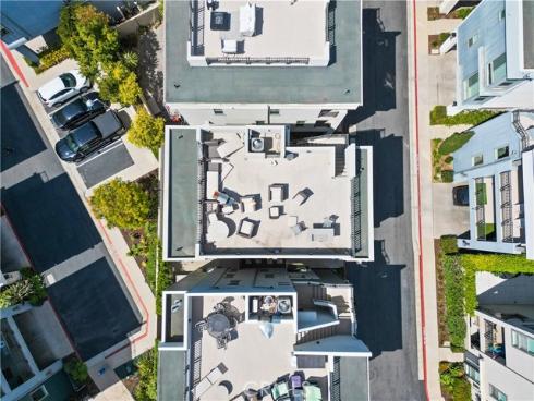 1639  Bridgewater   Way, Costa Mesa, CA