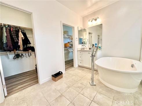 403 Aura Drive, Costa Mesa, CA