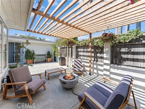 2924 Royal Palm Drive, Costa Mesa, CA