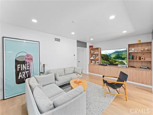 2924 Royal Palm Drive, Costa Mesa, CA