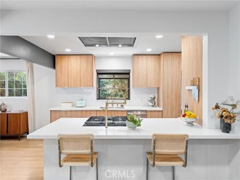 2924 Royal Palm Drive, Costa Mesa, CA