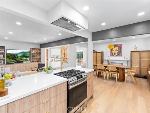 2924 Royal Palm Drive, Costa Mesa, CA