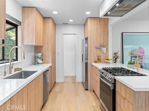 2924 Royal Palm Drive, Costa Mesa, CA