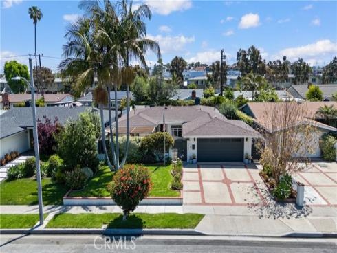 2924 Royal Palm Drive, Costa Mesa, CA