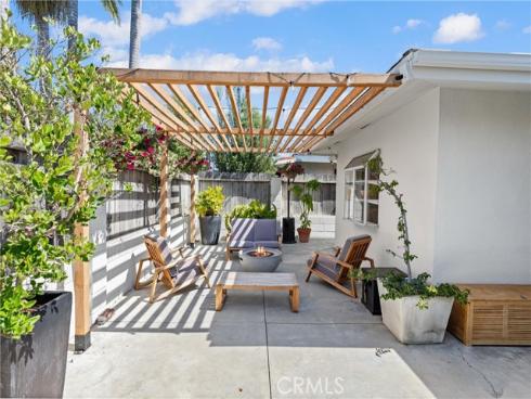 2924 Royal Palm Drive, Costa Mesa, CA