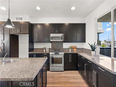 645 Channel Way , Costa Mesa, CA