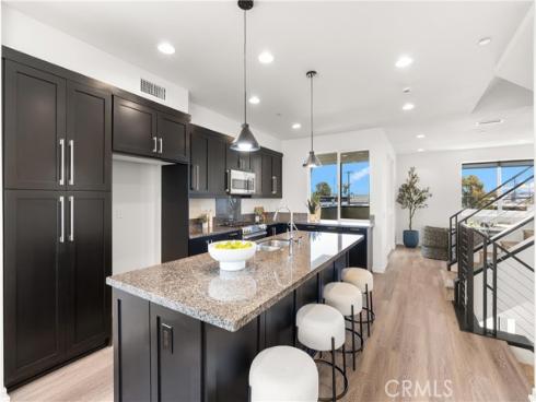 645 Channel Way , Costa Mesa, CA