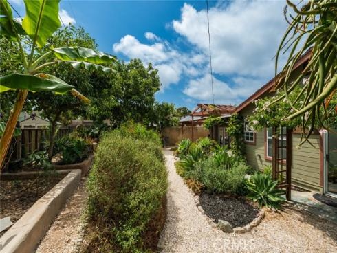 983 Oak Street, Costa Mesa, CA