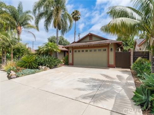 983 Oak Street, Costa Mesa, CA