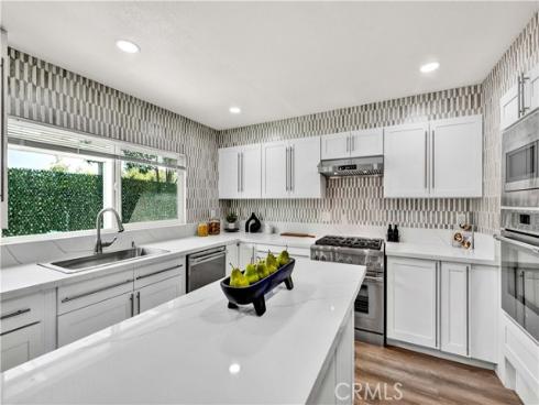 921 Dahlia Avenue, Costa Mesa, CA