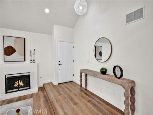 921 Dahlia Avenue, Costa Mesa, CA