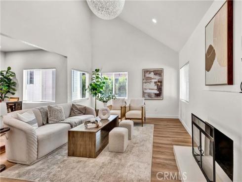 921 Dahlia Avenue, Costa Mesa, CA