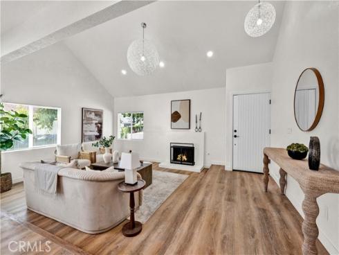 921 Dahlia Avenue, Costa Mesa, CA