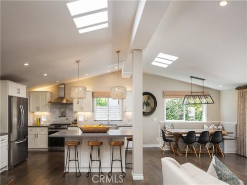 292 Bowling Green Drive, Costa Mesa, CA