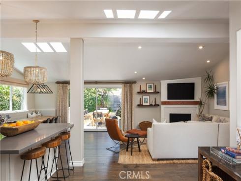 292 Bowling Green Drive, Costa Mesa, CA