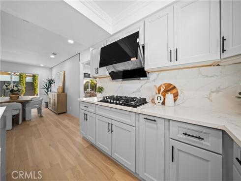 553 Sturgeon Drive, Costa Mesa, CA