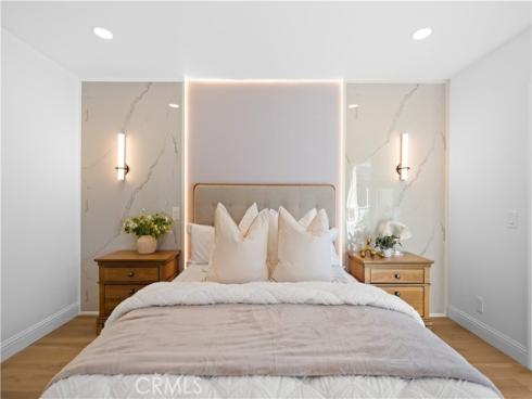 553 Sturgeon Drive, Costa Mesa, CA