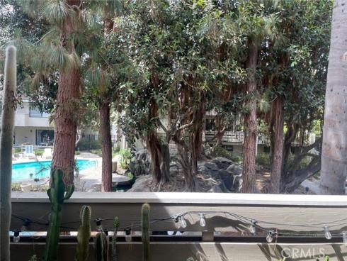 404 Brighton Springs , Costa Mesa, CA