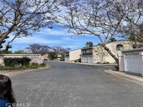 404 Brighton Springs , Costa Mesa, CA
