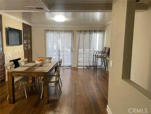 404 Brighton Springs , Costa Mesa, CA