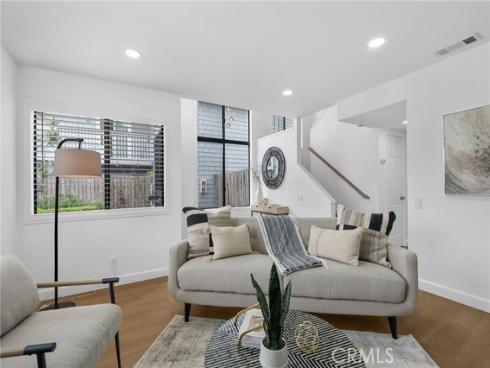 2512 Santa Ana 3 Avenue, Costa Mesa, CA