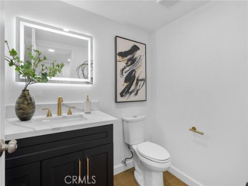 2512 Santa Ana 3 Avenue, Costa Mesa, CA