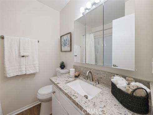 1634 Iowa B Street, Costa Mesa, CA