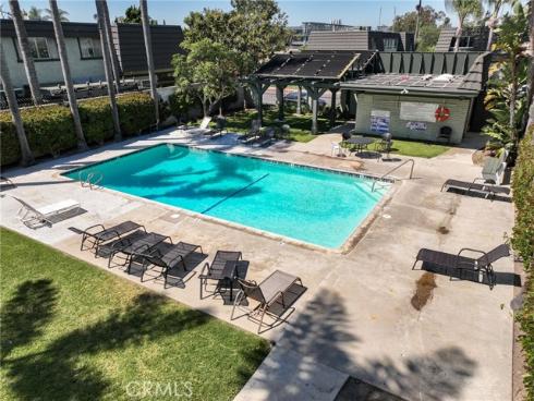 1634 Iowa B Street, Costa Mesa, CA