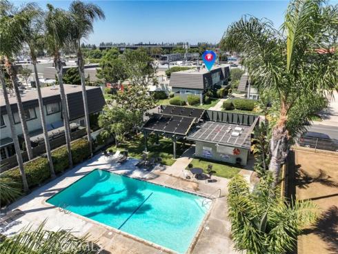 1634 Iowa B Street, Costa Mesa, CA