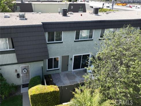 1634  Iowa  B  Street, Costa Mesa, CA