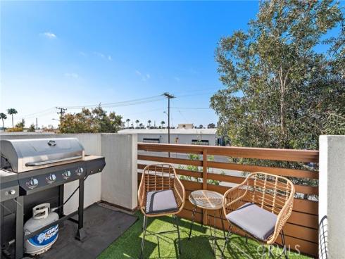 645 W 17th Street, Costa Mesa, CA