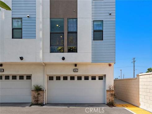 645 W 17th Street, Costa Mesa, CA