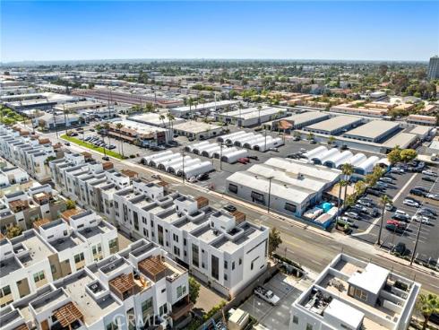 645 W 17th Street, Costa Mesa, CA
