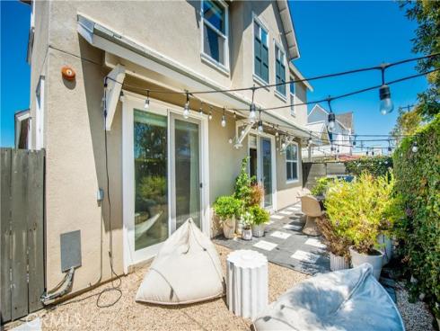 2065 Thurin Street, Costa Mesa, CA