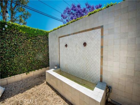 2065 Thurin Street, Costa Mesa, CA