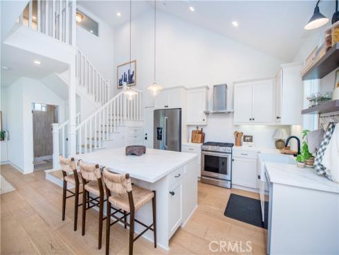 2065 Thurin Street, Costa Mesa, CA