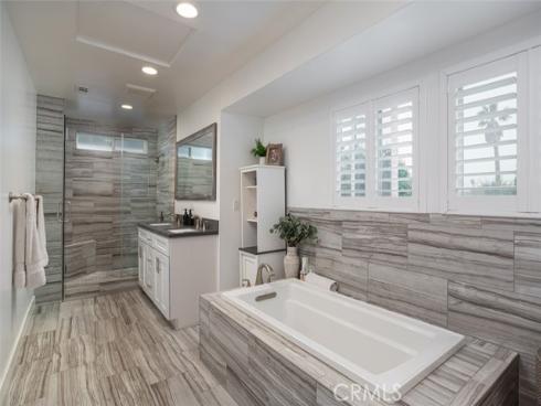 1792 Kenwood Place, Costa Mesa, CA