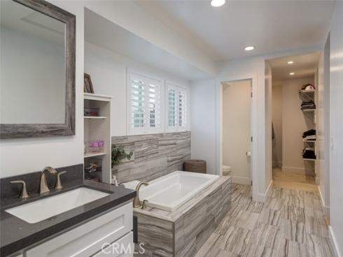 1792 Kenwood Place, Costa Mesa, CA