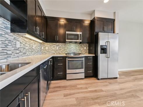 639 Channel Way, Costa Mesa, CA