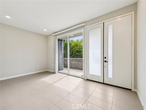 639 Channel Way, Costa Mesa, CA