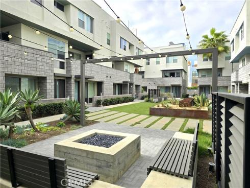 639 Channel Way, Costa Mesa, CA