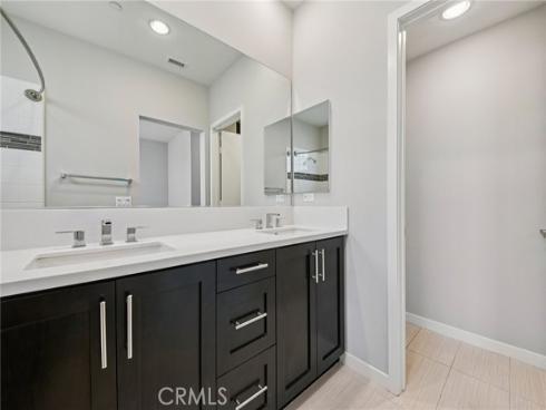 639 Channel Way, Costa Mesa, CA