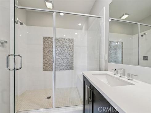 639 Channel Way, Costa Mesa, CA