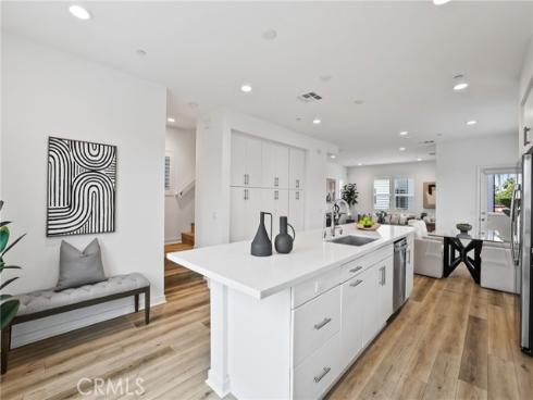 536 Caleigh Lane, Costa Mesa, CA